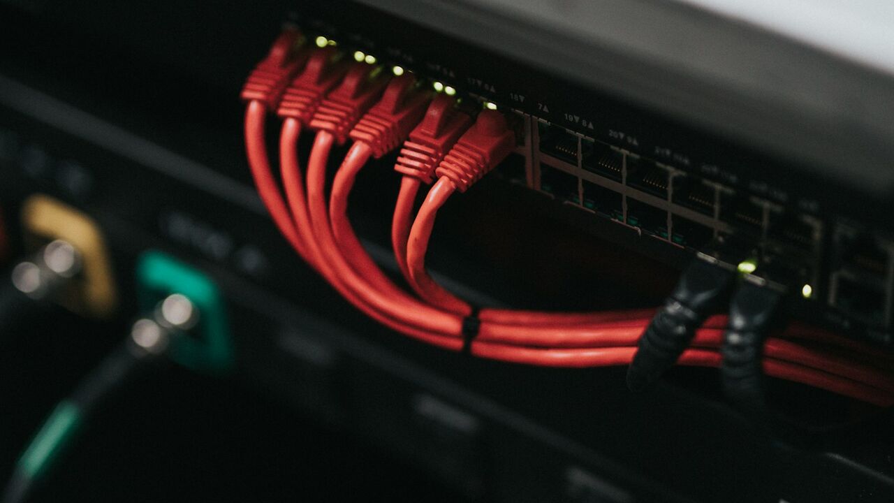 El camino de certificaciones MikroTik: de MTCNA a MTCSE